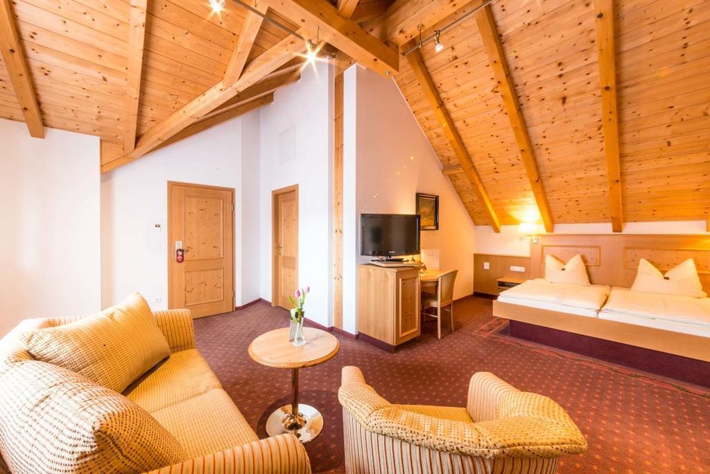 Metzgerei Gasthof Oberhauser - Hotel Zur Post Egling Quarto foto